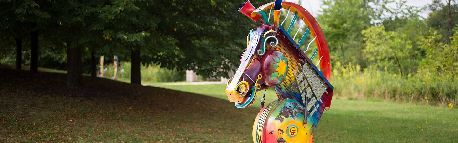 Entrance-Horse-Head-Sculpture